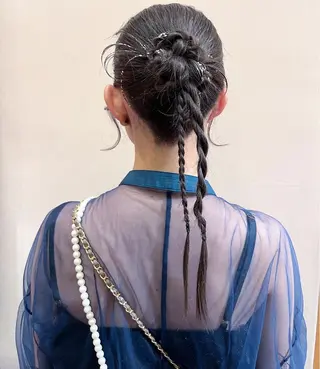 ロング ヘアアレンジ karin🌛ボブ／ 透明感たっぷりカラーのヘアスタイル