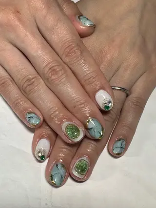 ネイル e.nail所属・🍎吉田 恵里🍎のネイルデザイン