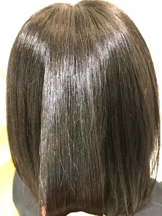 ミディアム カラー ヘアアレンジ キッズ ネイル マツエク・マツパ 堀井 凌平のヘアスタイル