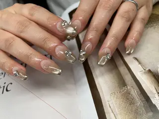 ロング écrin所属・kouno megumiのネイルデザイン