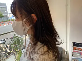 カラー Sanctuary with Eden所属・山本 銘子のヘアスタイル