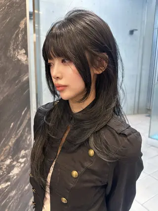 ロング RiA/レイヤーカッ ト/ハッシュカットのヘアスタイル