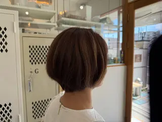 ショート カラー 石井 美鈴のヘアスタイル