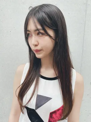 ロング 金田 夏野のヘアスタイル