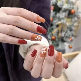 ネイル Queens PUPUのネイルデザイン