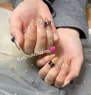 ネイル U·Mi nail salon所属・U·MI 上野御徒町店のネイルデザイン