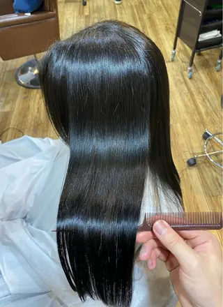 ロング カラー 服部 樹季のヘアスタイル