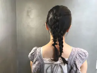 セミロング カラー ヘアアレンジ moi-meme.soe所属・タナカ リナのヘアスタイル