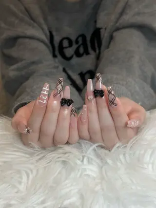 ネイル Julli ジュリのネイルデザイン