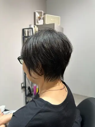 ショート カラー 高月 瞭のヘアスタイル