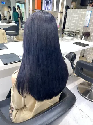 ロング カラー ヘアアレンジ 韓国レイヤー＆ピンク 艶髪🩶maikoのヘアスタイル