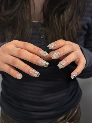 ミディアム siita所属・宮田 結晶のネイルデザイン