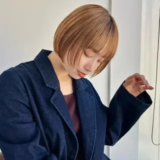 ショート カラー あやめ【顔まわり/レ イヤー/柔らかカラ】のヘアスタイル