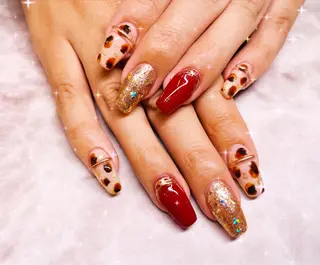 ネイル Piacere所属・Piacere 絵美のネイルデザイン