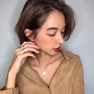 ミディアム ✨色持ちの良い艶 カラー✨蟹江真世のヘアスタイル