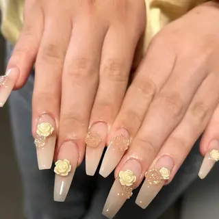 ネイル Bonnal所属・Manamǐ 個性派のネイルデザイン