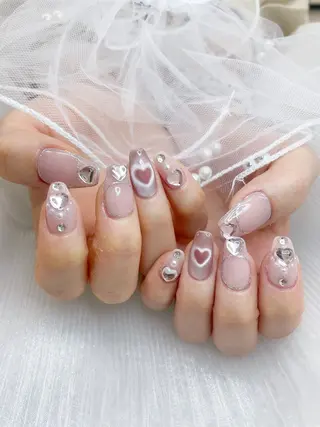 ネイル 五十嵐 美智のネイルデザイン