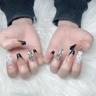 ネイル 石王 美羽のネイルデザイン