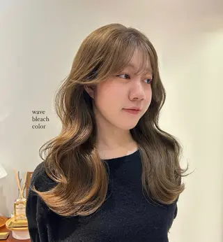 ロング カラー 立川 🫧 ブリーチ 艶髪カラー🧸✨️のヘアスタイル