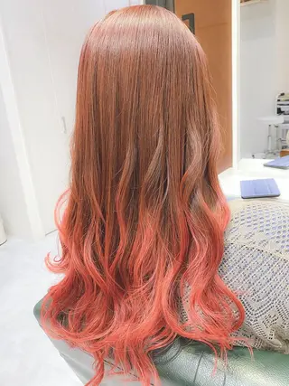 ロング カラー ヘアアレンジ 𝐑𝐈𝐍𝐊𝐀 🐣🩷のヘアスタイル