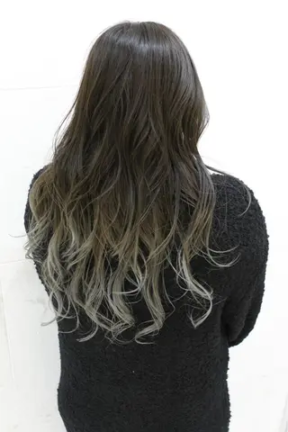 ロング カラー 斉藤 貴也のヘアスタイル