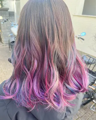 セミロング カラー 原宿サロン代表 デザインカラー伊藤卓のヘアスタイル