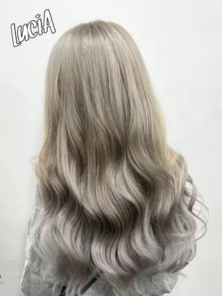 ロング カラー ヘアアレンジ MISAKIエクステ ブリーチ\5900のヘアスタイル