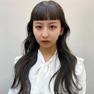 ロング ブロンド／ブリーチ 【SITY.】のヘアスタイル