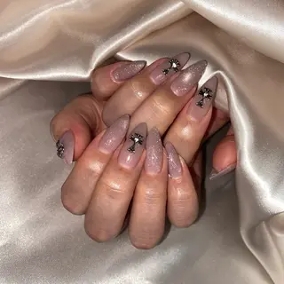 ネイル la vie  Luire所属・la vie Luire ｱｽｶのネイルデザイン