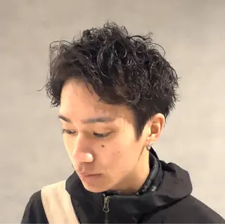 パーマ メンズ 坂梨 健斗のヘアスタイル