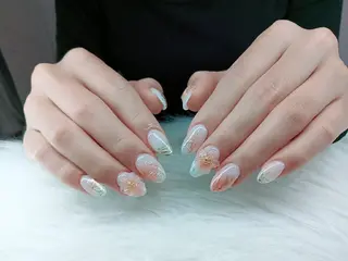 ネイル Naomi Nail所属・Naomi Nailのネイルデザイン