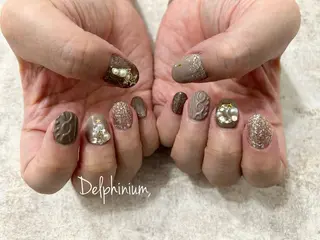 ネイル 岡本 友恵のネイルデザイン