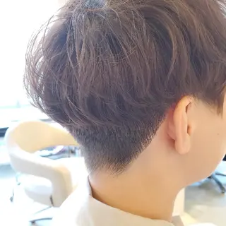 ショート パーマ 浦川 敬太のヘアスタイル