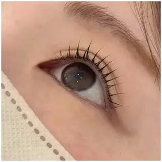 マツエク・マツパ SHINE eyelash salon所属・イチカワ ハルナのマツエク・マツパデザイン