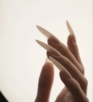 ネイル Nikoネイルサロン中野店所属・merci リカのネイルデザイン