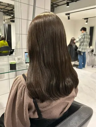 セミロング カラー 表参道♡暗髪^ྀི 艶カラー♡アユミのヘアスタイル