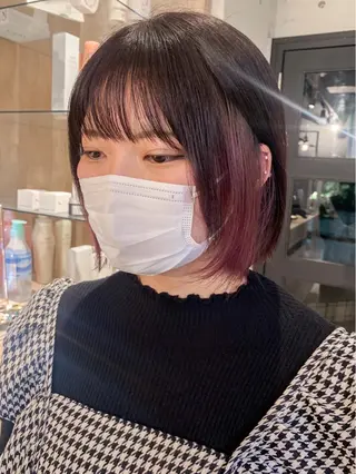 ショート カラー ヘアアレンジ yuka .のヘアスタイル