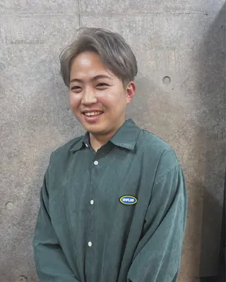 ショート SHOTA ハイライト/パーマのヘアスタイル