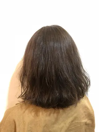 ミディアム カラー パーマ 三好 美里のヘアスタイル