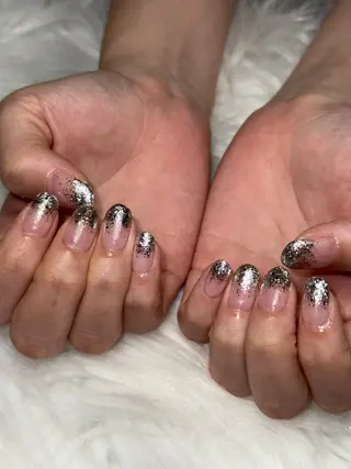 ネイル Momoka 🍑🎀のネイルデザイン