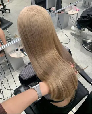 ロング カラー PELE アネックス梅田茶屋町店所属・PELE ハイトーン RIMUのヘアスタイル