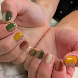 ネイル ジェヌインネイル 河内のネイルデザイン