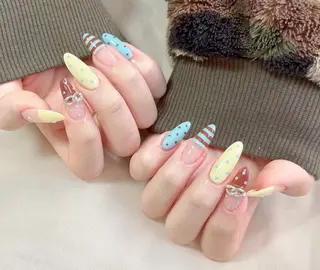 ネイル 小 雨のネイルデザイン