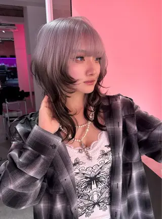 セミロング ブリーチカラー 特化/MAHIROのヘアスタイル