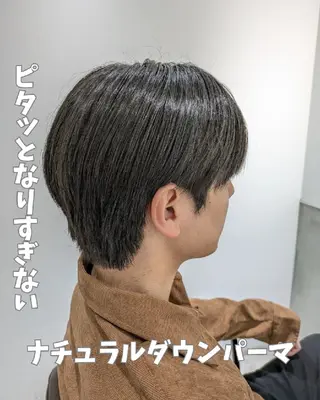 ミディアム メンズ パーマ 艶髪韓国ヘア🇰🇷 韓国風メンズカット のヘアスタイル