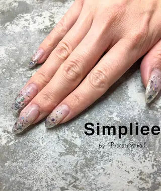 ネイル Nail&Beaut yコルン 長坂のネイルデザイン