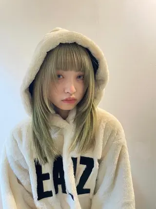 ミディアム ブリーチカラーが人気 onnuのヘアスタイル