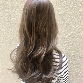 セミロング ブリーチなしカラー/ 顔周りレイヤーカットのヘアスタイル