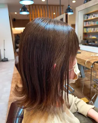 ミディアム カラー Yanagi Yのヘアスタイル