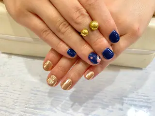 ネイル Nest 岩崎のネイルデザイン